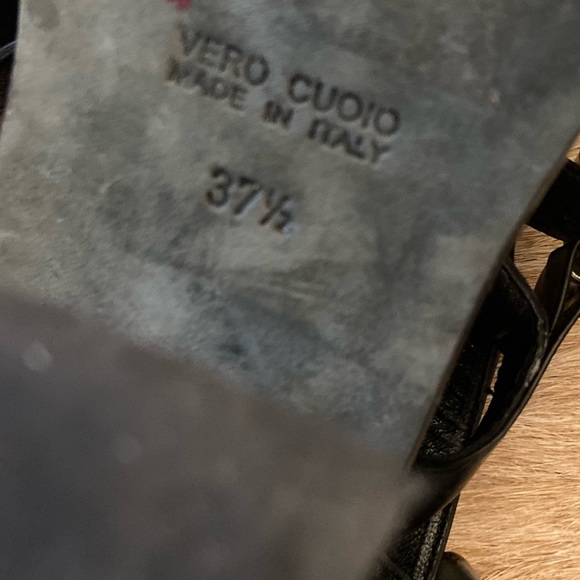 GUC Ann Demeulemeester black leather buckle and block heel 7 1/2 - Picture 9 of 9